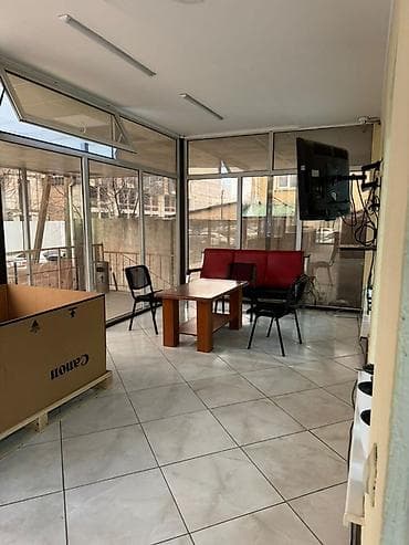 сдаю в аренду помещения: Аренда офисов, 400 м², С отдельным входом — 9