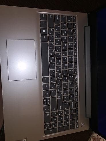 surface 4: Ноутбук Lenovo 15.6" Особенности: - Экран 15.6" с тонкими рамками — 3