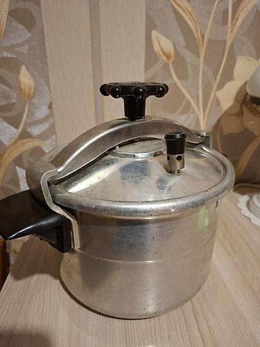 мини нож: Сотейник из нержавеющей стали с крышкой. Объём 1,5л диаметр 22 см и — 10