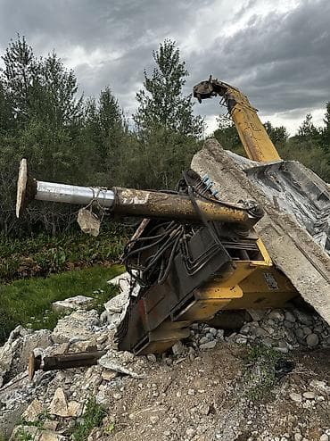 шины бу бишкек 15: Кран, манипулятор ТОРГ ИМЕЕТСЯ Грузоподъемность 8 тонн Длина стрелы — 4