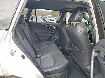 радатор: Toyota RAV4: 2023 г., 2.5 л, Автомат, Гибрид, Кроссовер — 9