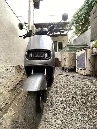 mini ev: Электроскутер NICE (серый/зелёные акценты) - Компактный городской — 4