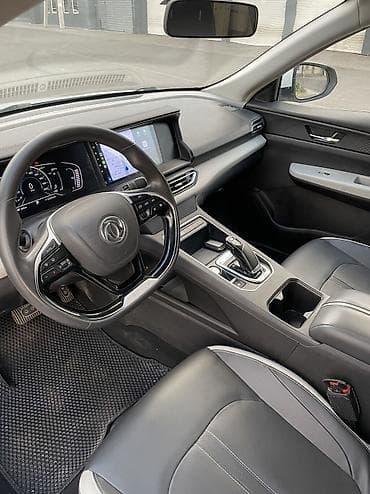 e70: Dongfeng : 2022 г., Электромобиль, Седан — 5