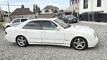 Mercedes-Benz E-Class: 2000 г., 3.2 л, Типтроник, Бензин, Седан — 1