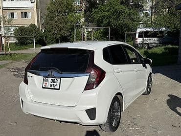 Унаа сатуу: Honda Fit: 2016 г., 1.5 л, Вариатор, Бензин, Хетчбек — 2