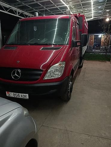 mers 211: Легкий грузовик, Mercedes-Benz, Дубль, 3 т, Б/у — 9