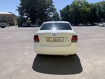 полировщик авто: Volkswagen Polo: 2013 г., 1.6 л, Механика, Бензин, Седан — 2