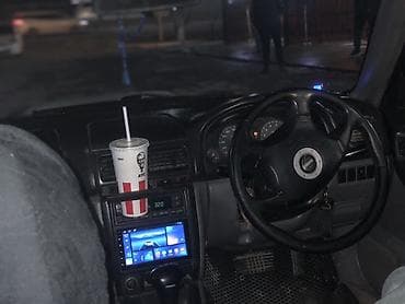 руль левый: Subaru Forester: 1997 г., 2 л, Автомат, Бензин, Кроссовер — 6