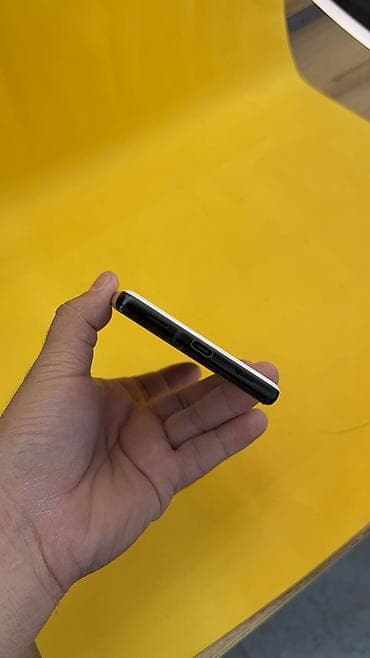 apple 13: Google Pixel 6A, Б/у, 128 ГБ, 1 SIM, eSIM — 3