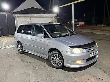Honda Odyssey: 2000 г.