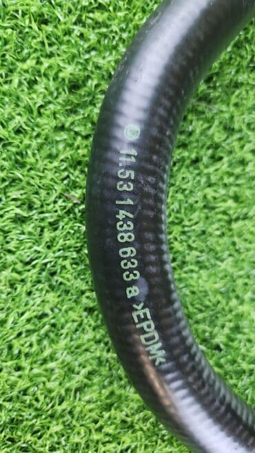 блок предохранителей: Патрубок 1153 1 438 633 Е39 е38 V6 Год 2000 В отличном — 4