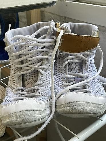 борцовские кроссовки: Мужские кроссовки, 40, Nike, Б/у, цвет - Белый, Самовывоз — 1