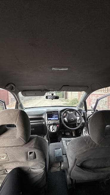 прямоток sti: Honda Stream: 2004 г., 1.7 л, Автомат, Бензин, Универсал — 6