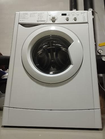 Стиральные машины: В продаже стиральная машина Indesit,на 5 кг.загрузки.Состояние — 5
