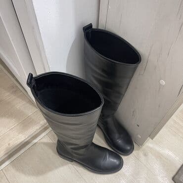 женские джинсовые шорты по колено: Продаются актуальные высокие женские сапоги-трубы. Размер написан 36 — 8