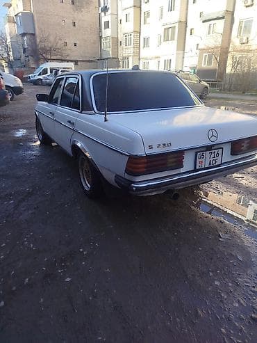 машину тайота: Mercedes-Benz W123: 1980 г., 2.3 л, Механика, Дизель, Седан — 2
