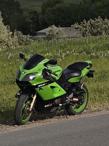 торг у капота: Спортбайк Kawasaki, 600 куб. см, Бензин, Взрослый, Б/у — 2