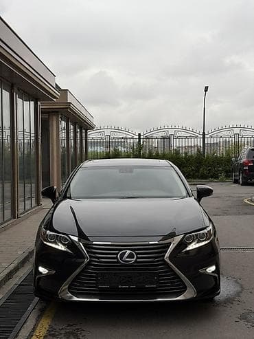 Lexus ES: 2017 г., 2.5 л, Вариатор, Гибрид, Седан