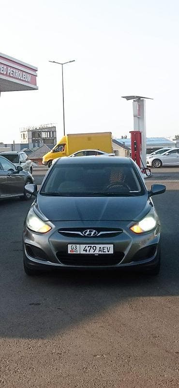 650: Hyundai Solaris: 2012 г., 1.6 л, Автомат, Бензин, Седан — 3
