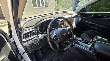 Транспорт: Kia Sorento: 2017 г., 2.2 л, Автомат, Дизель, Кроссовер — 9
