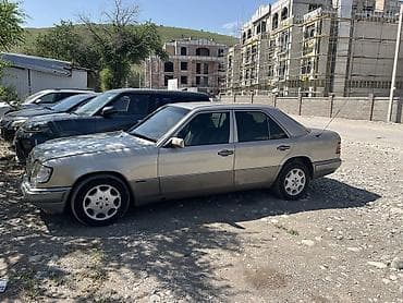 v class: Mercedes-Benz E-Class: 1995 г., 3.2 л, Механика, Бензин, Седан — 3