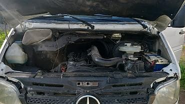 Mercedes-Benz Спринтер: 2004 г., 2.7 л, Механика, Дизель, Фургон — 2