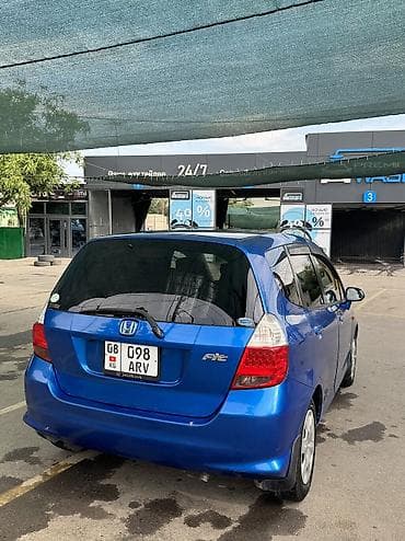 fit 2005: Honda Fit: 2005 г., Автомат, Бензин, Хэтчбэк — 3