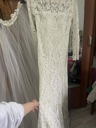 кольцо под платье: Ажурное свадебное (можно на кыз узатуу)платье со шлейфом - Силуэт — 2