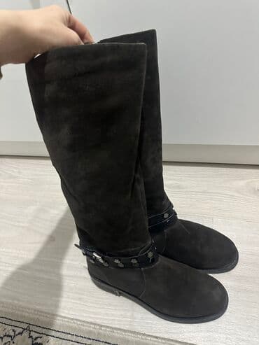 женские зимние сапоги из натуральной кожи и меха: Сапоги натуралка брала со скидкой за 5500 38 размер оказались — 2