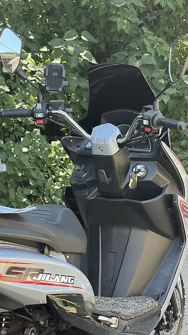 обмен на макси: Макси-скутер Yamaha, 150 куб. см, Бензин, Б/у — 5