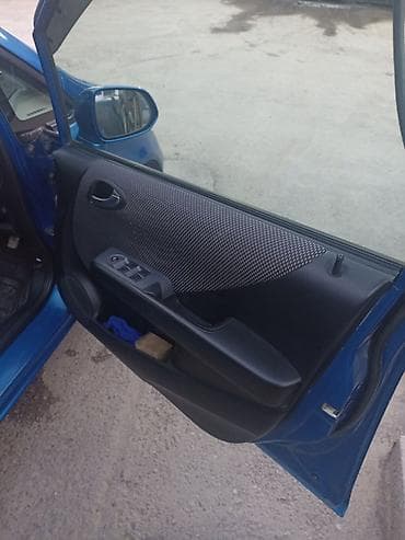 step wgn: Honda Fit: 2003 г., 1.5 л, Вариатор, Бензин, Лифтбек — 8