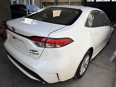 Toyota Levin: 2021 г., 1.8 л, Вариатор, Гибрид, Седан — 4