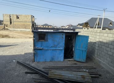 роддом кант: Продается бутка размер 2/3 - Крыша: плоская, металлическая. - Дверь — 1