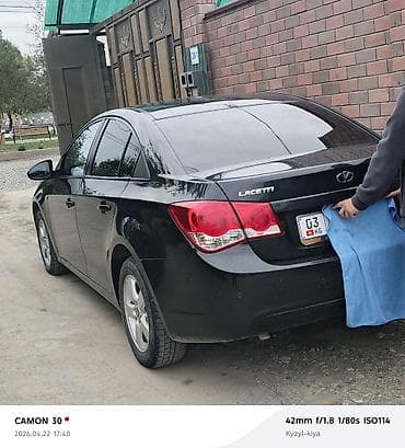 lada 2113: Chevrolet Lacetti: 2009 г., 1.6 л, Ручные, Бензин, Седан — 1