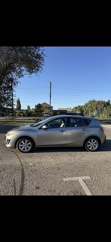 Mazda 3: 2010 г., 1.6 л, Механика, Дизель, Хэтчбэк