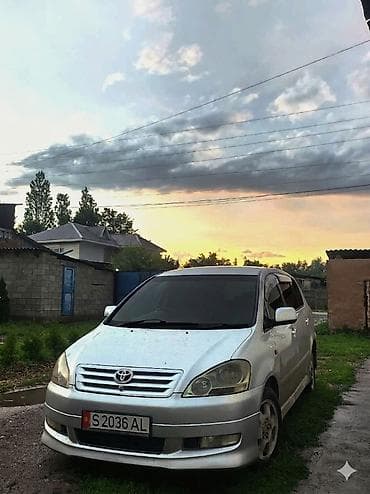 джели авто: Toyota Ipsum: 2003 г., 2.4 л, Автомат, Бензин, Минивэн — 2