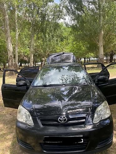 решетка авенсис: Toyota Corolla: 2004 г., 1.8 л, Механика, Бензин, Хэтчбэк — 2