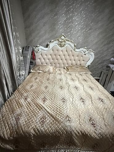 Уктоочу бөлмө гарнитуру, Колдонулган, Эки кишилик керебет, Шкаф, Тумба, Өзү алып кетүү, Акысыз жеткирүү, түсү - Ак