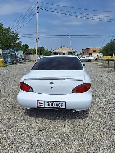 Hyundai Avante: 1998 г., 1.5 л, Механика, Бензин, Седан — 3