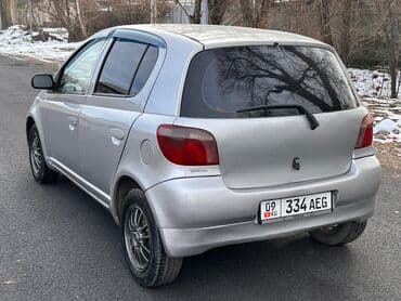 таеты: Toyota Yaris: 2000 г., 1.3 л, Автомат, Бензин — 5