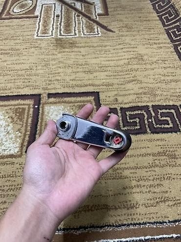 стеклоподъёмник 124: Ручка стеклоподъёмника (ручной привод) для автомобиля.От Мерса W124 — 2