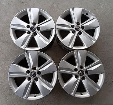 Литые Диски R 17 Toyota, отверстий - 5