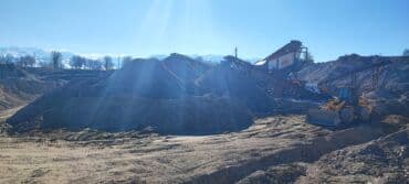 техника для сада: Щебень и песок для строительных работ песок мытый 450 сом за тонну — 12