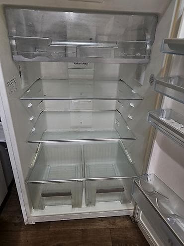 bud e2: Холодильник Bosch, Б/у, Двухкамерный, No frost, 180 * — 3