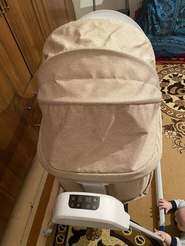 электронная кресло качалка для малыша: Люлька, Б/у, Колыбель, Качалка, Пластик, цвет - Бежевый, Самовывоз — 4