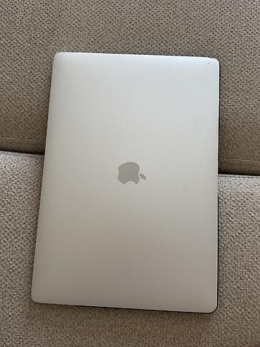 Ноутбуки и аксессуары: Продаю свой Apple MacBook Pro пользовалась мало в идеальном — 4
