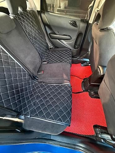 состояние новой машины: Honda Fit: 2008 г., 1.5 л, Автомат, Бензин, Хэтчбэк — 4