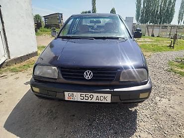 Volkswagen Vento: 1992 г., 1.8 л, Механика, Бензин, Седан