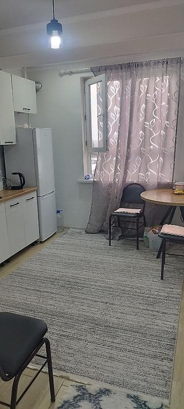 Комнаты: 20 м², С мебелью — 10