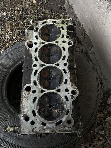 срв 5: Головка блока цилиндров (ГБЦ) для рядного 4‑цилиндрового двигателя — 1